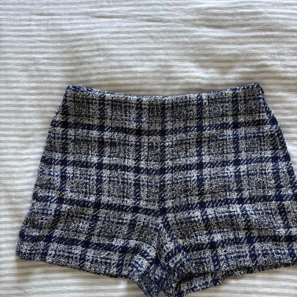 Zara Women's Blue and Navy Shorts